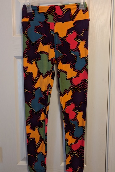NWOT LULAROE ABSTRACT ONE SIZE LEGGINGS. - Picture 2 of 7